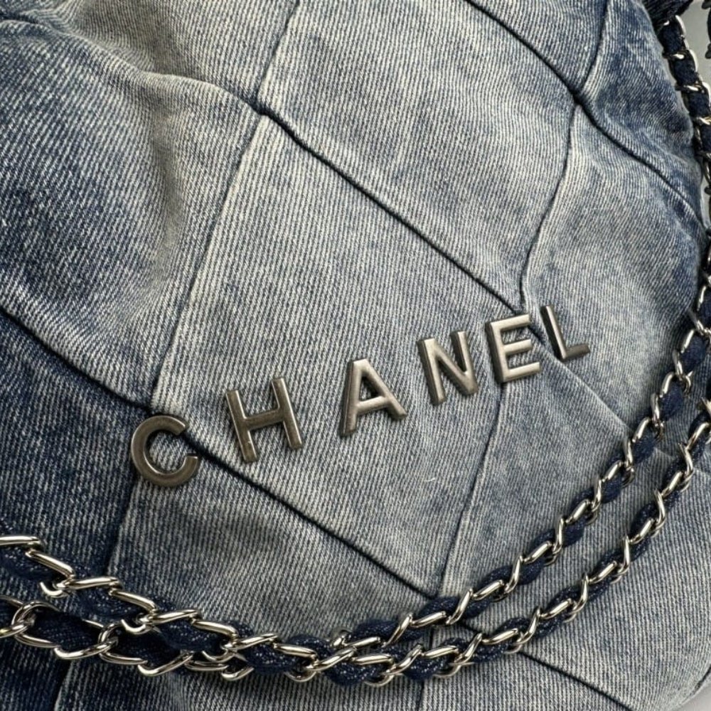 Ch**el 22 Handbag Washed Denim Silver Tone Metal Blue 41Cm AS3261 B10439 NM981