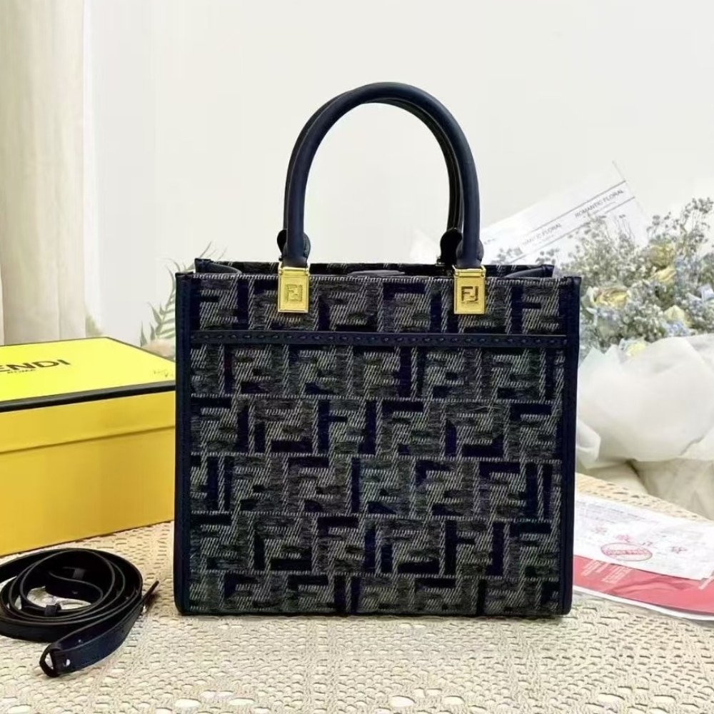 F**di Sunshine Small Ff Chenille Shopper Dark Blue 26Cm 8Bh394Asu0F1Pqk
