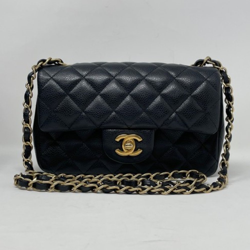 Ch**el Mini Classic Handbag Gold Tone Metal Black 20Cm A69900 Y04059 94305