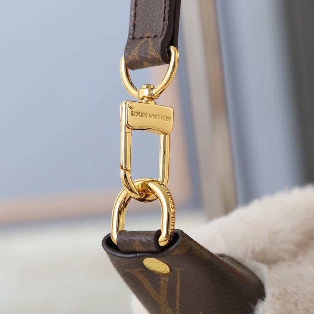 L0vis Vvtt0n Pochette Mia Creme 22Cm M26245