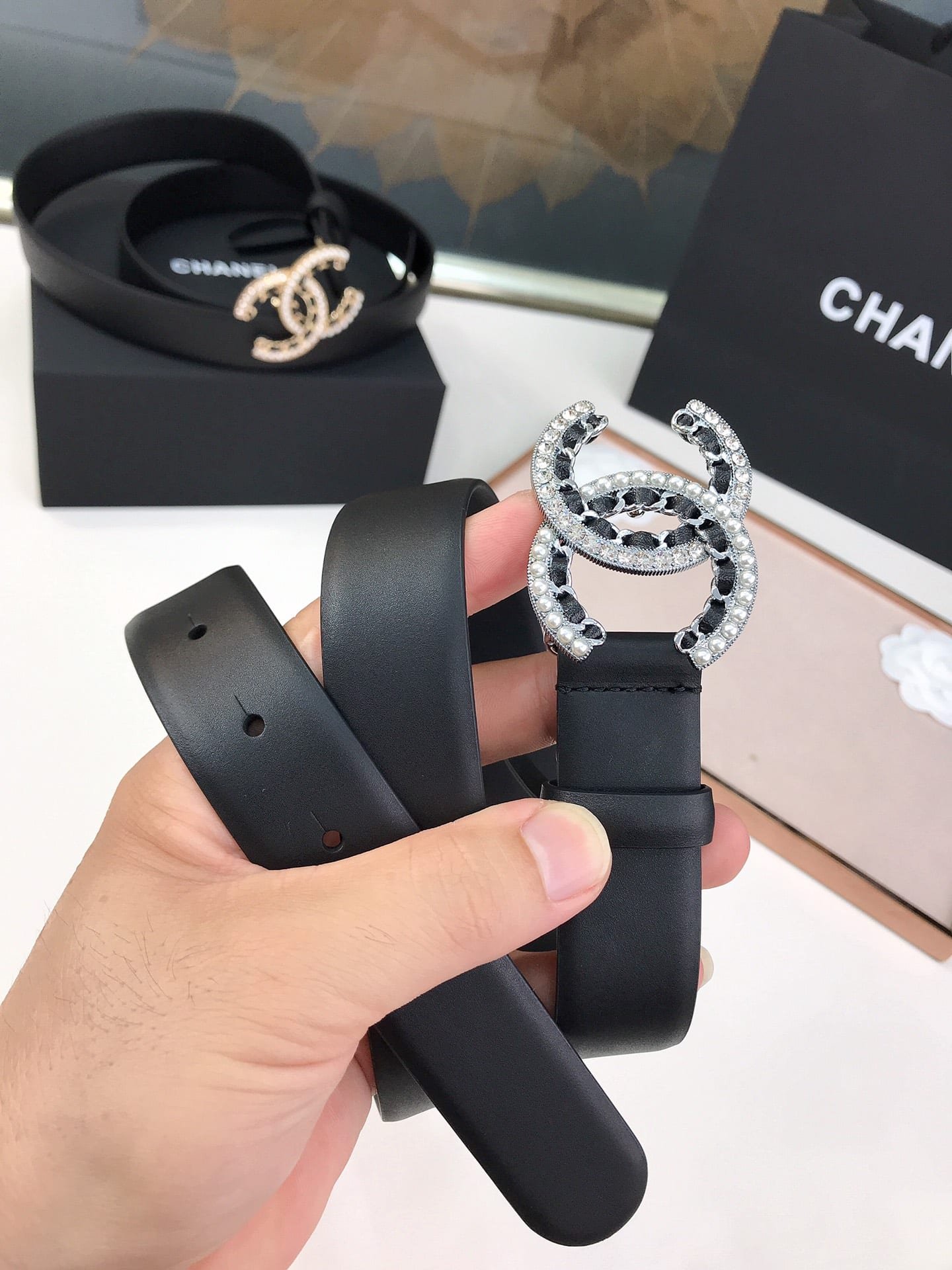 Ch**el Cc Logo In Silver Metal And Black Leather 28Mm