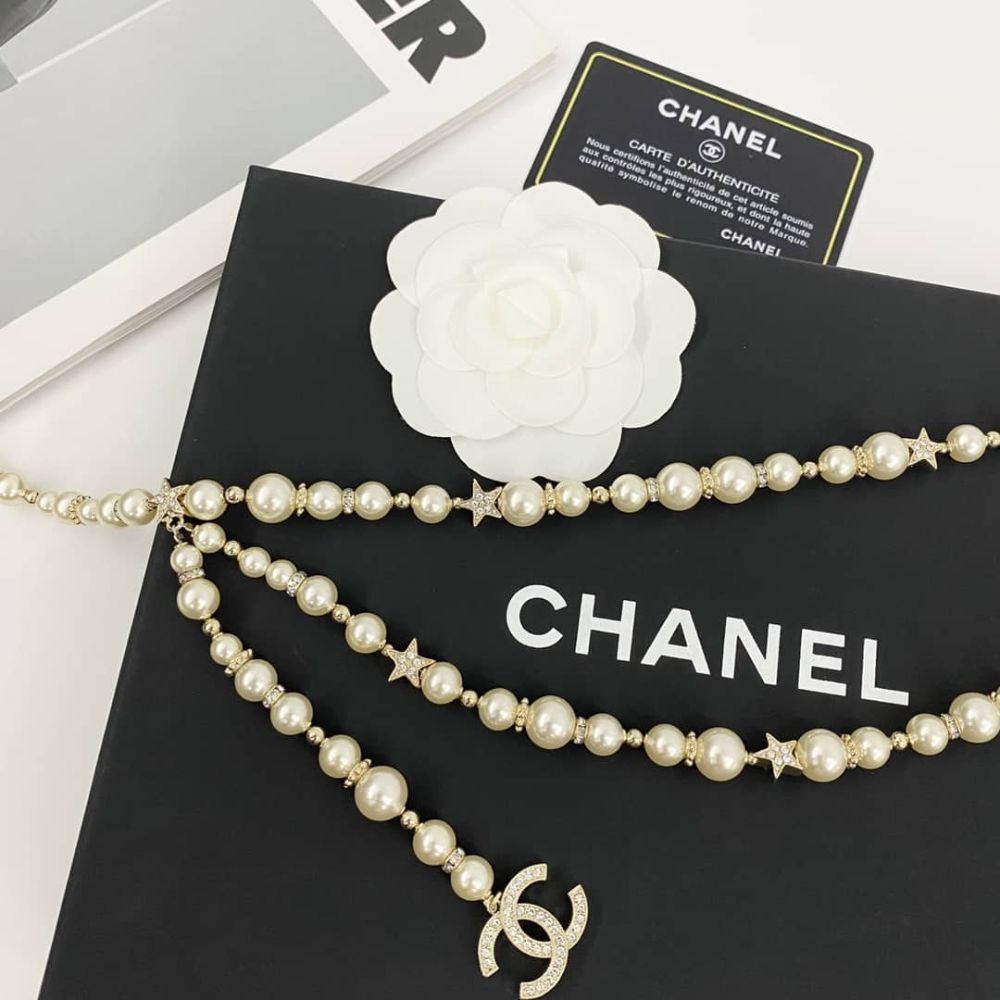 Ch**el Pearl Necklace With Star And CC Logo