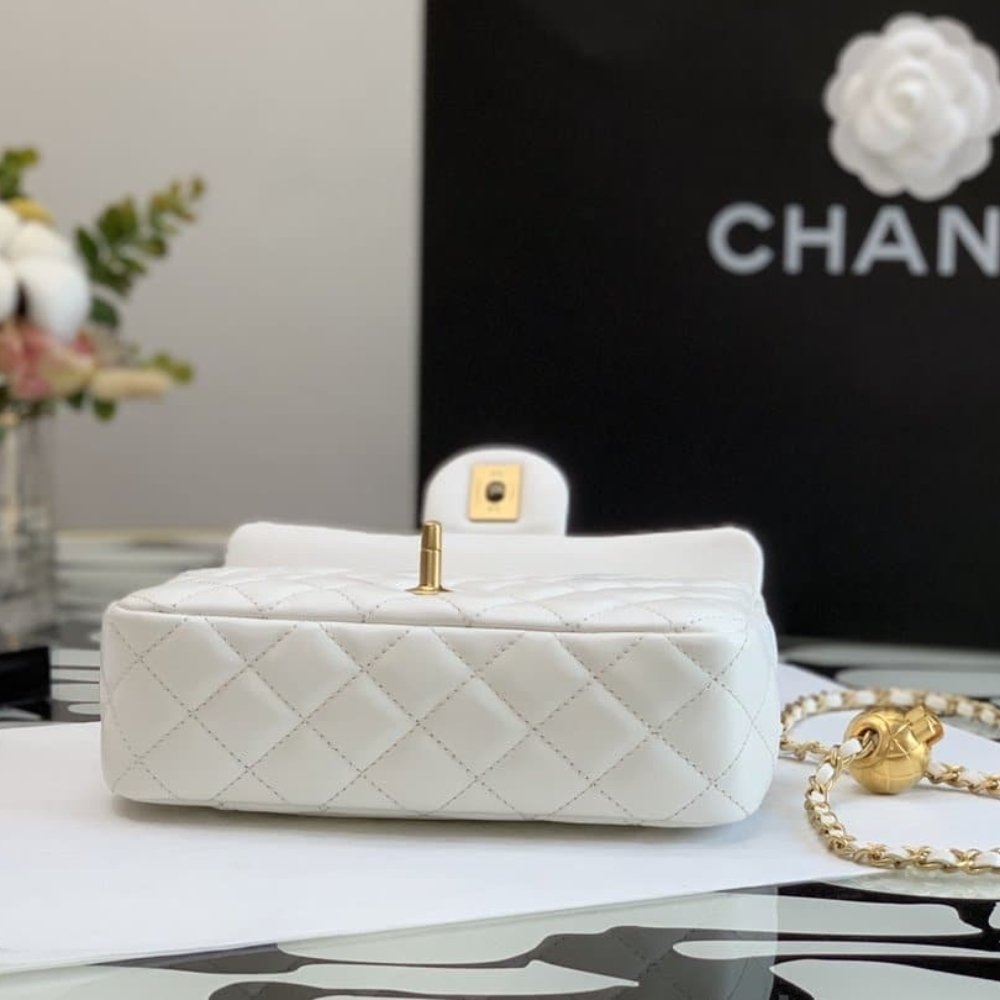 Ch**el Mini Flap Bag With Pearls White 20Cm As1787 B02916 10601