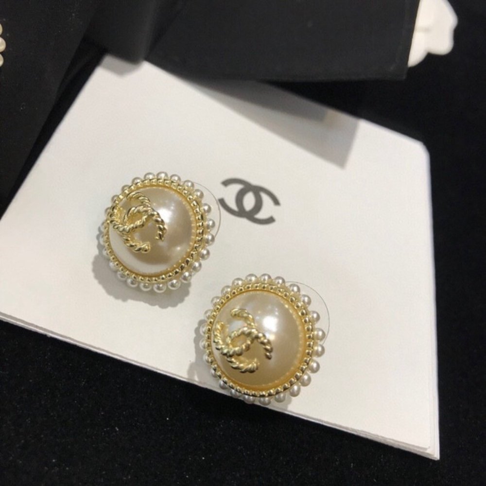 Ch**el Button Pearl Earrings