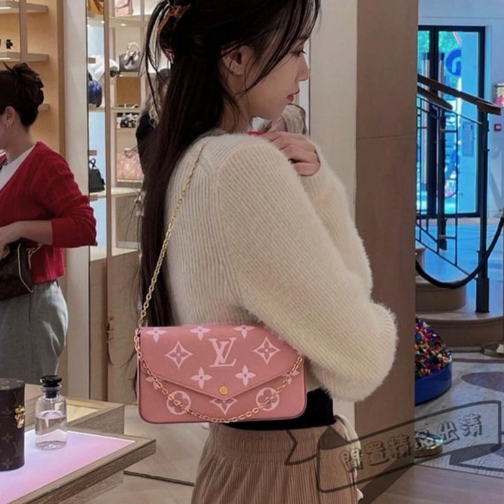 L0vis Vvtt0n Félicie Pochette Rose Trianon Pink 21Cm M81759