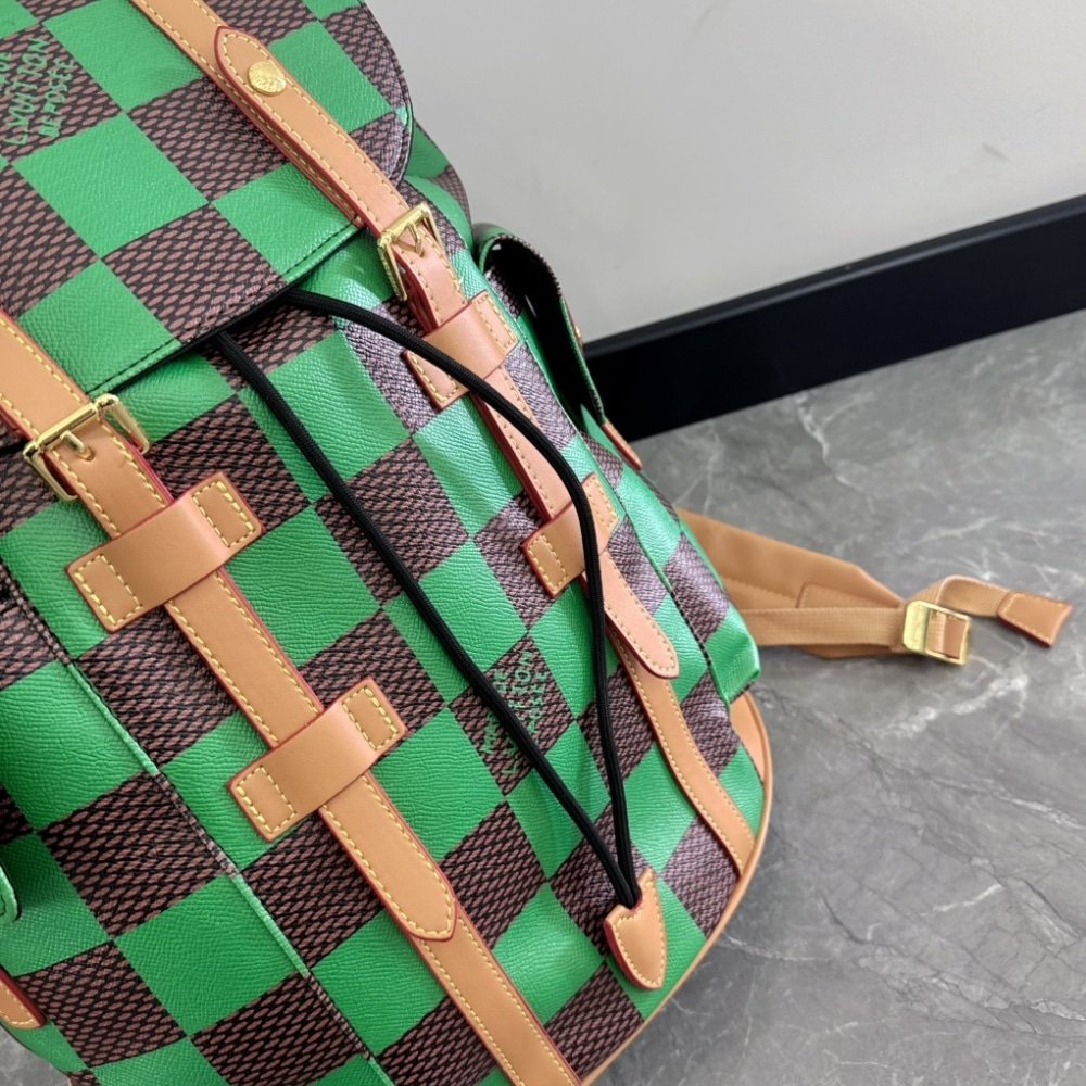 L0vis Vvtt0n Runway Christopher MM Backpack Green 44Cm N40564