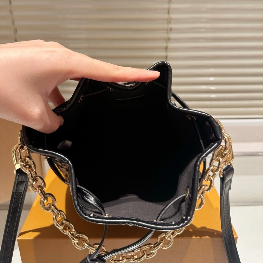 L0vis Vvtt0n Noé BB Monogram Brown 22Cm M26284