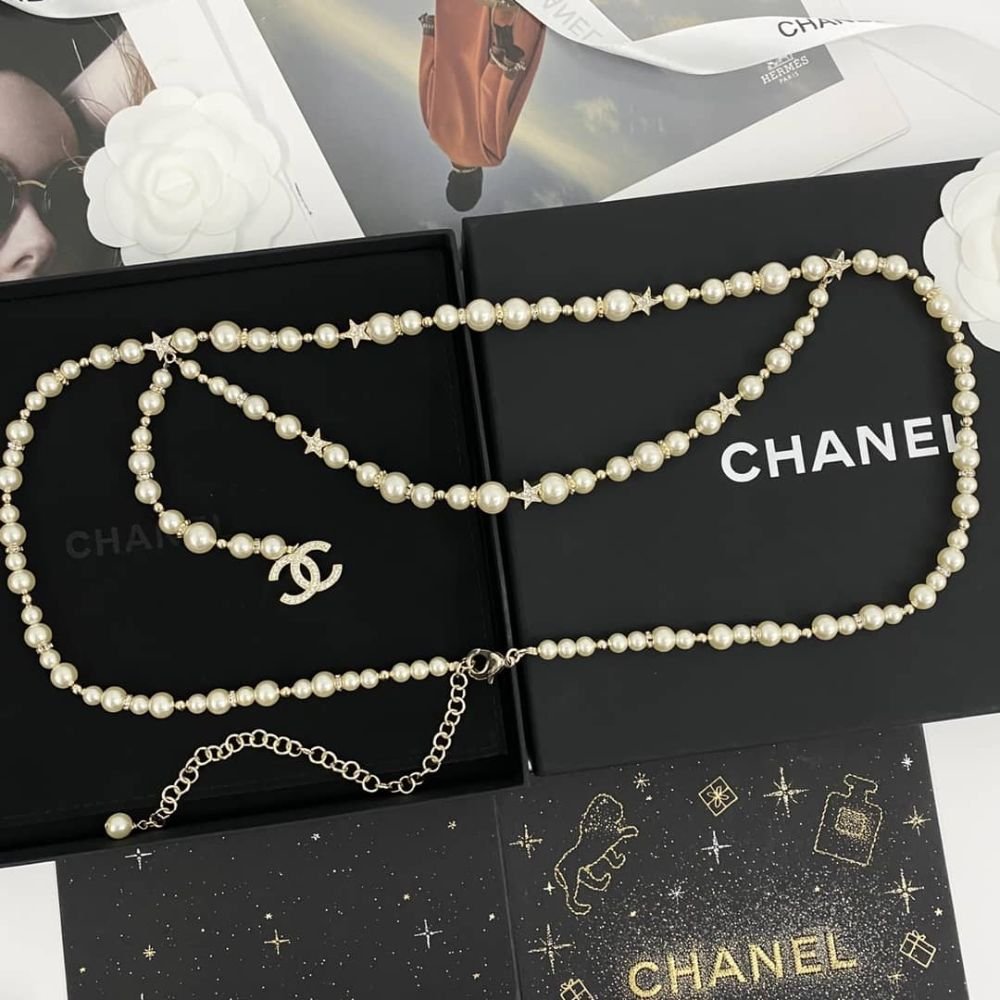 Ch**el Pearl Necklace With Star And CC Logo