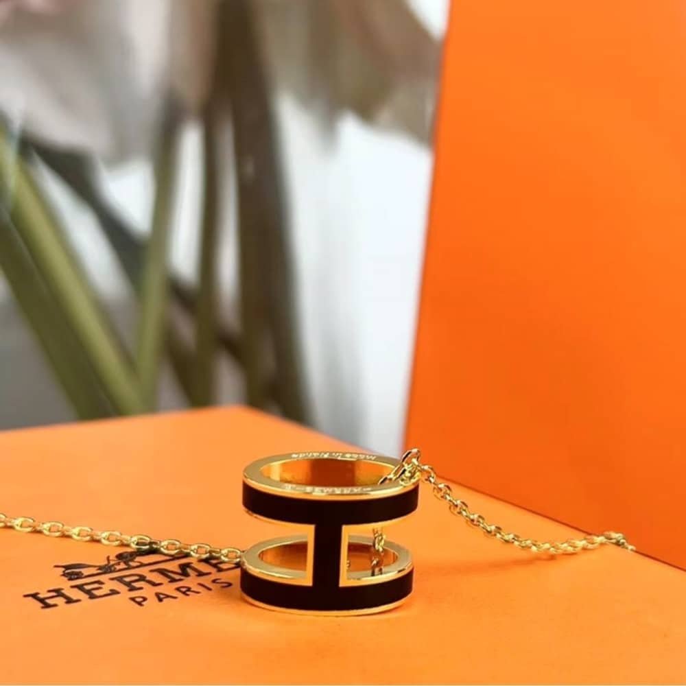 H**me5 Mini Pop H Pendant Necklace Black And Gold