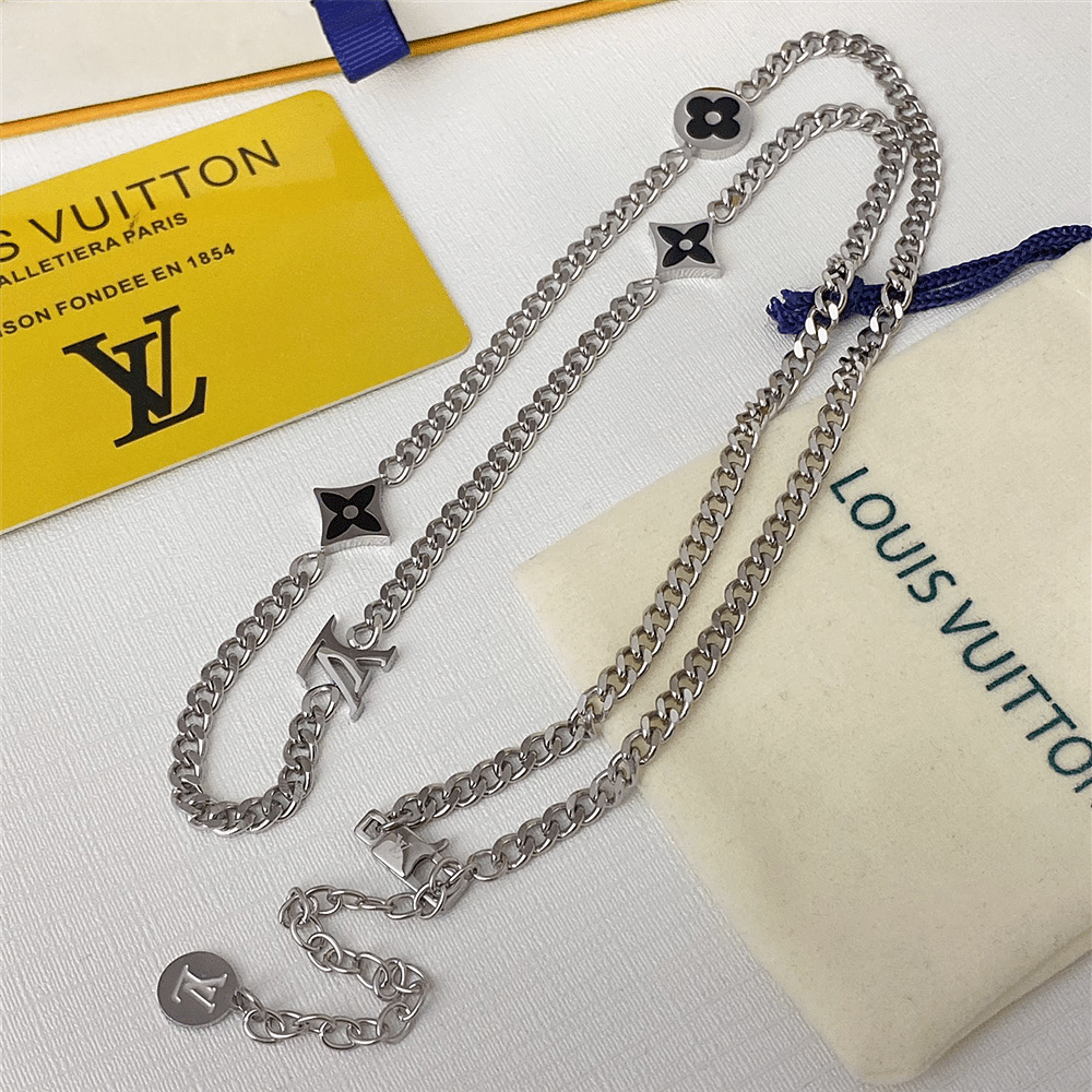 L0vis Vvtt0n Lv Spike Charms Necklace Silver M01717