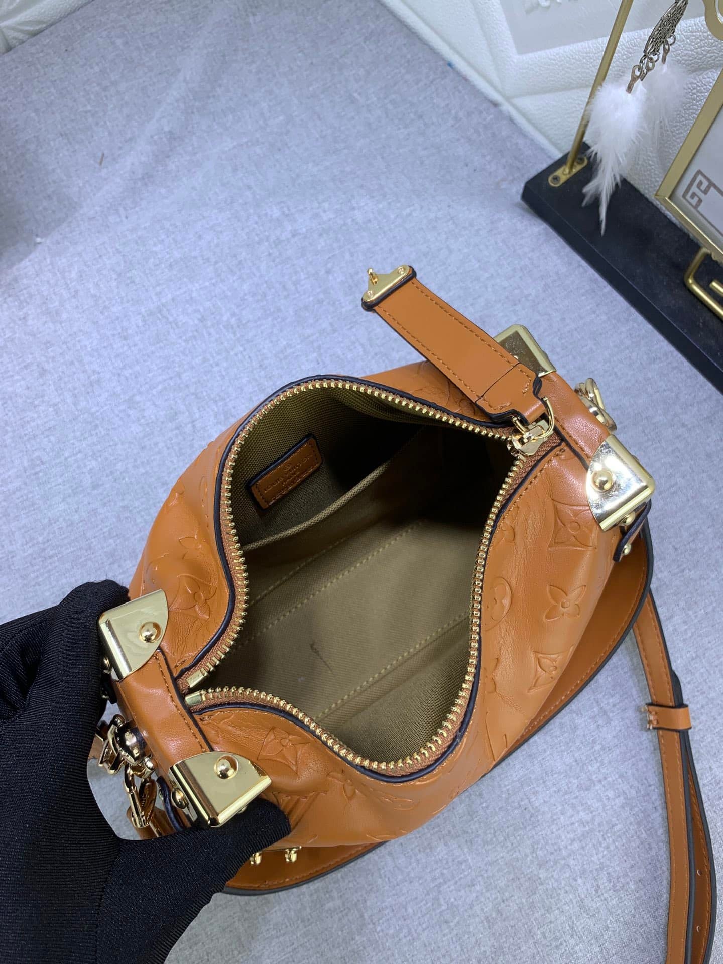 L0vis Vvtt0n Side Trunk Brown 21Cm M21741