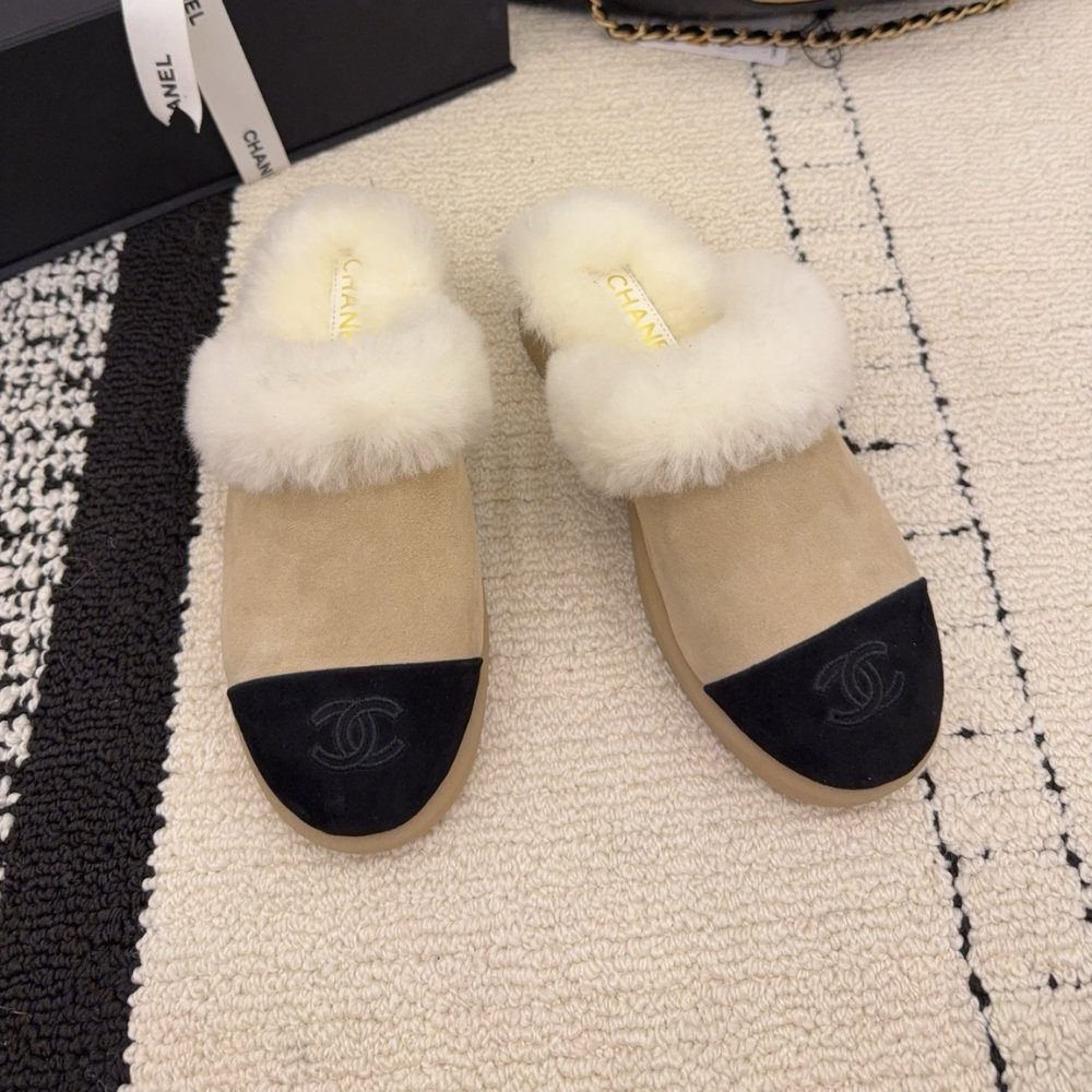 Ch**el Suede Mules Beige G45939 B17918 Nzo91