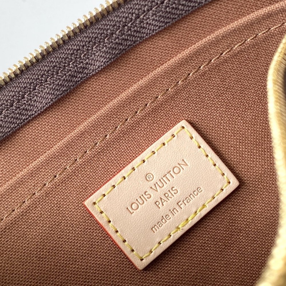 L0vis Vvtt0n Multi Pochette Accessoires Khaki 24cm M44813