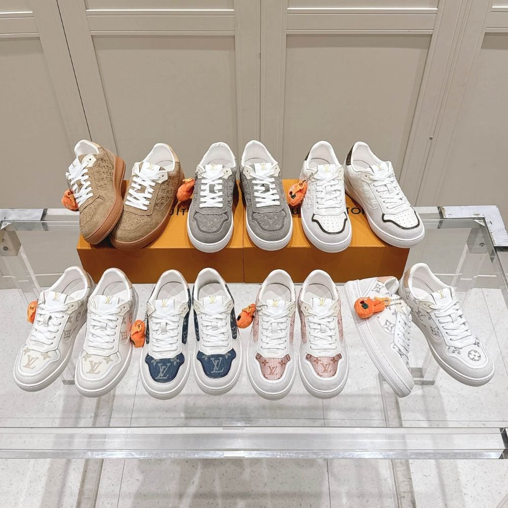 L0vis Vvtt0n LV Stadium Sneaker Beige 1AGXPU