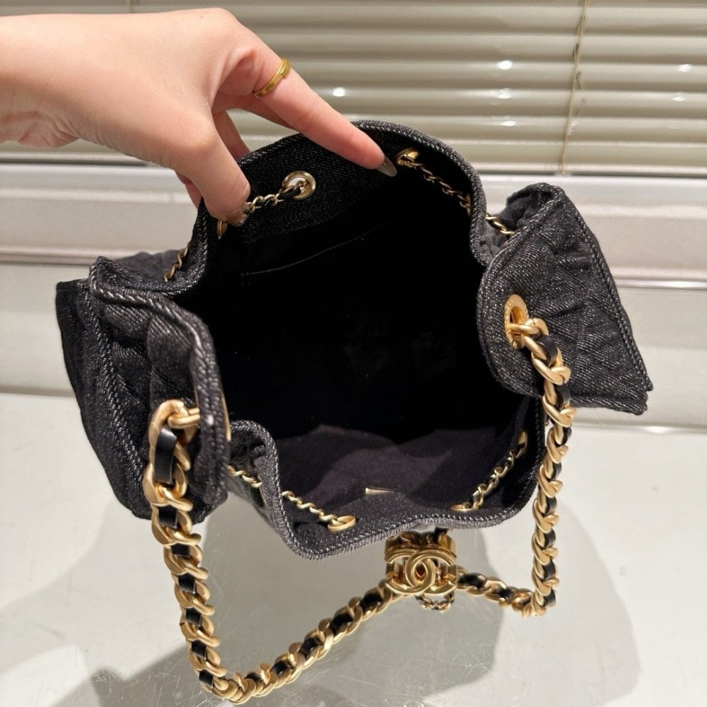 Ch**el 25 Small Handbag Washed Denim Black 26Cm As5293 B20520 U0725