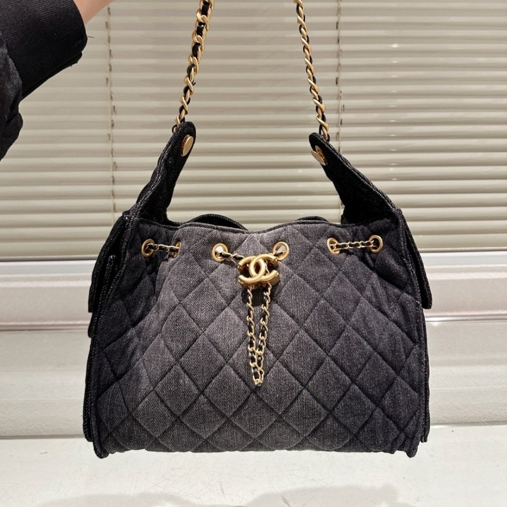 Ch**el 25 Small Handbag Washed Denim Black 26Cm As5293 B20520 U0725