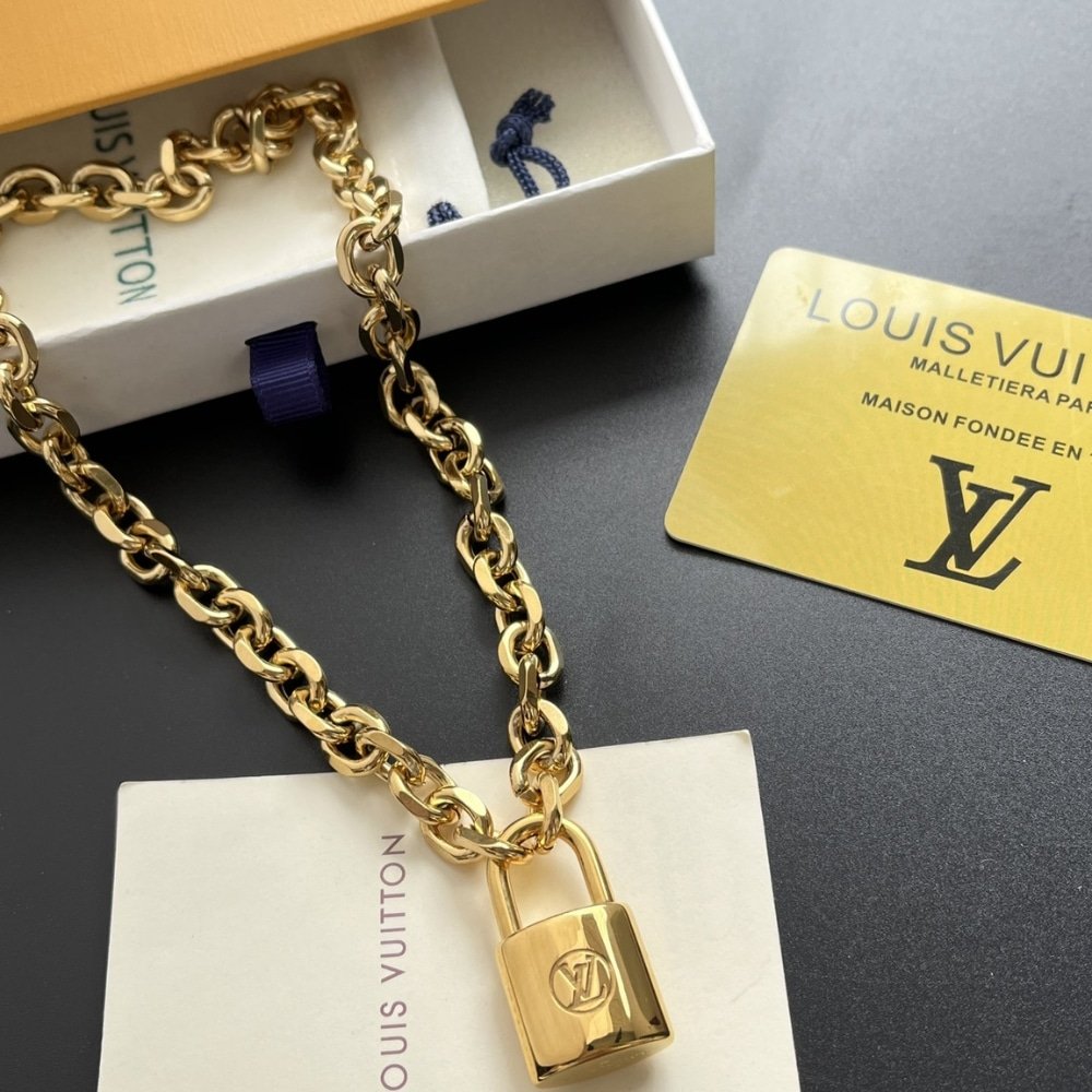L0vis Vvtt0n Lv Edge Necklace Cadenas Mp2993