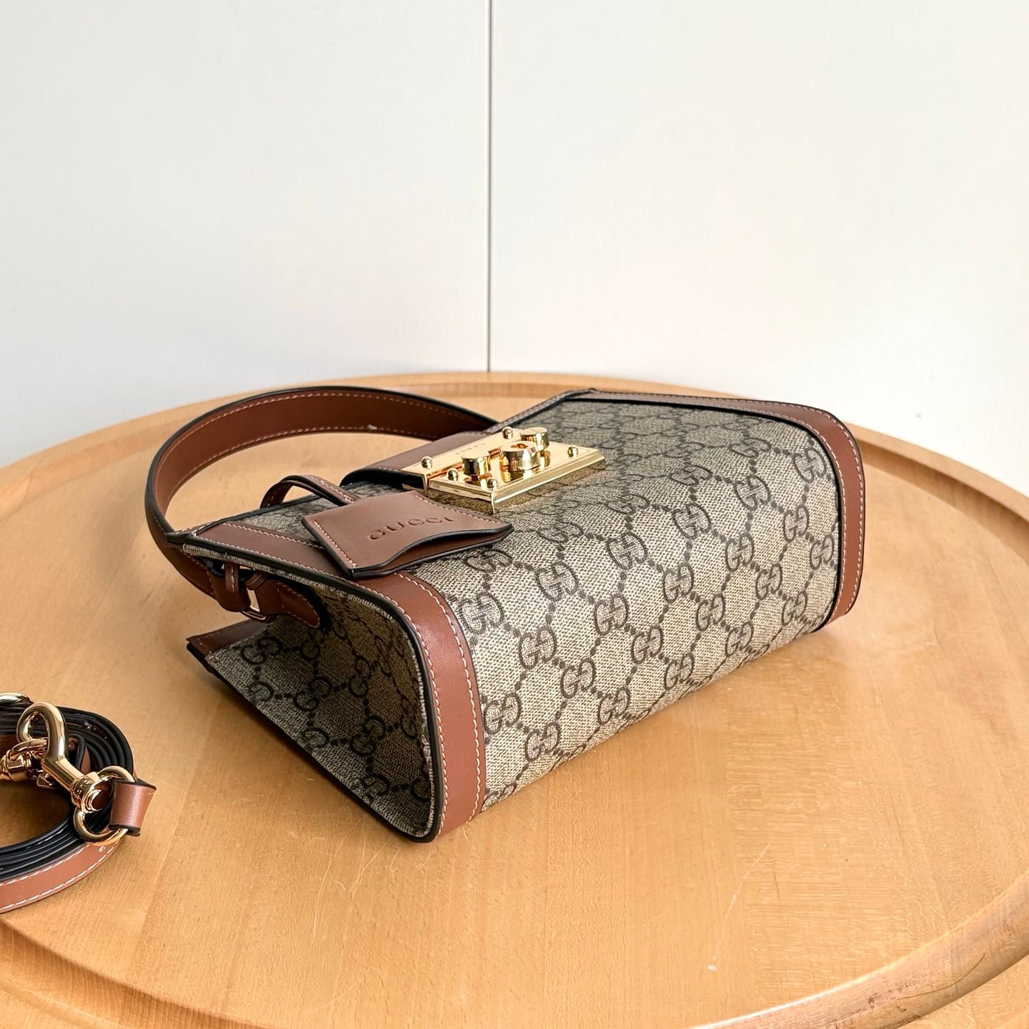 Gvc*1 Padlock Small Top Handle Bag Beige And Dark Brown 20Cm ‎‎841653 Fad6L 9758