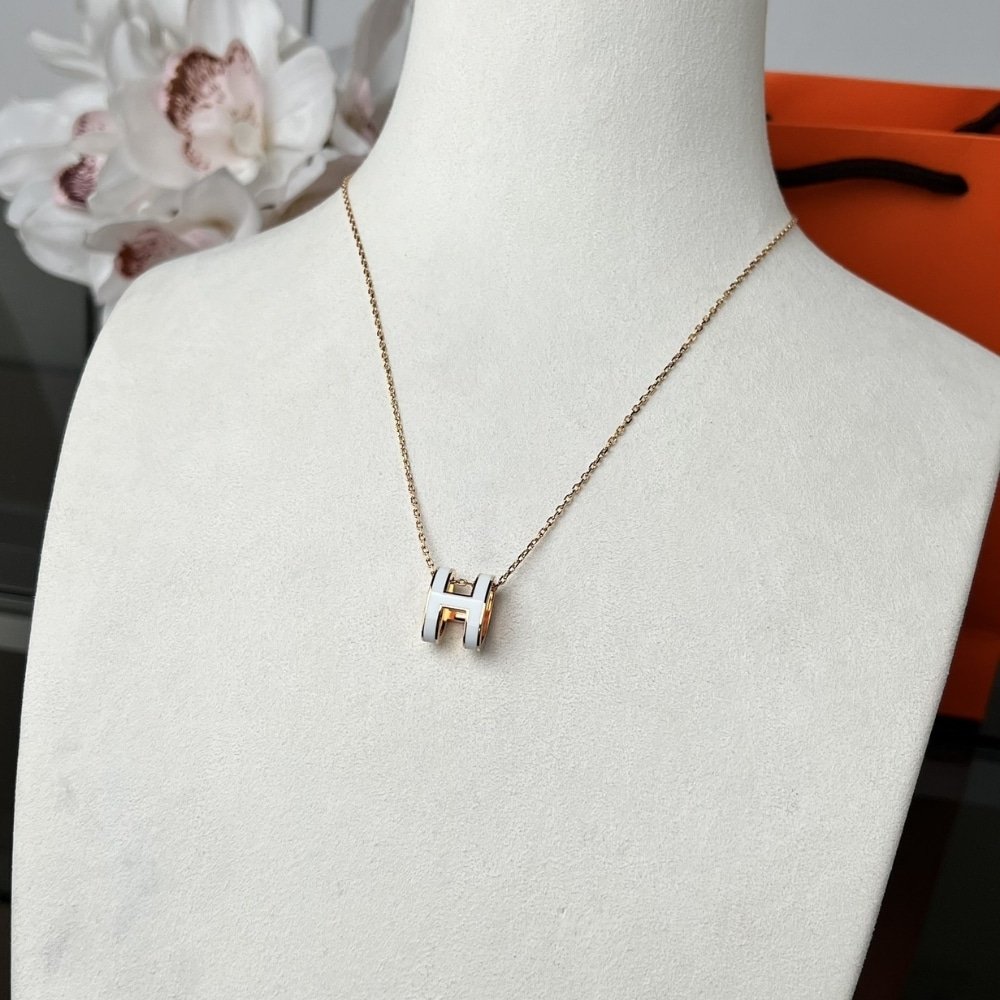 H**me5 Mini Pop H Pendant Necklace White And Gold