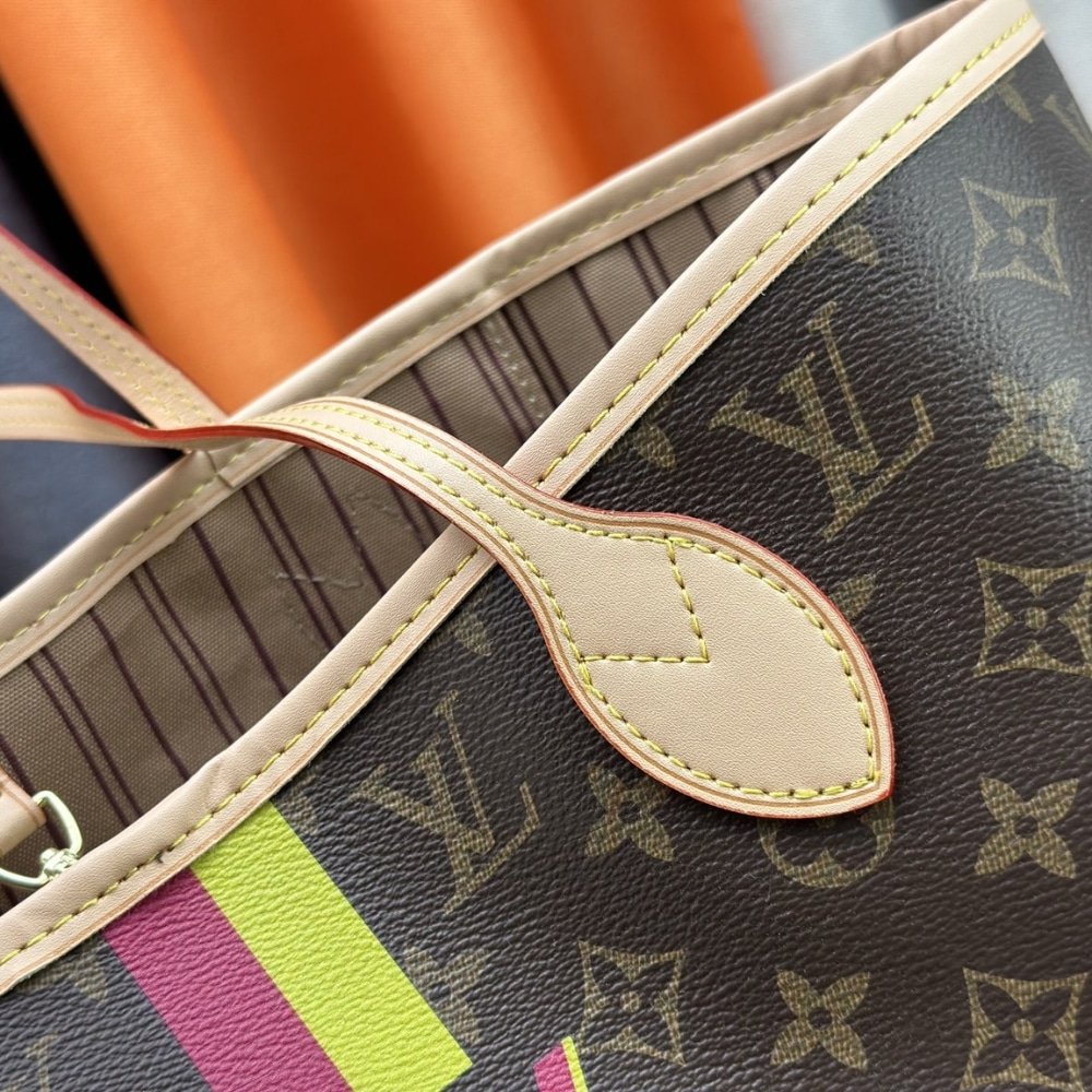 L0vis Vvtt0n Sac Neverfull MM Mon Monogram Brown 31Cm P01926