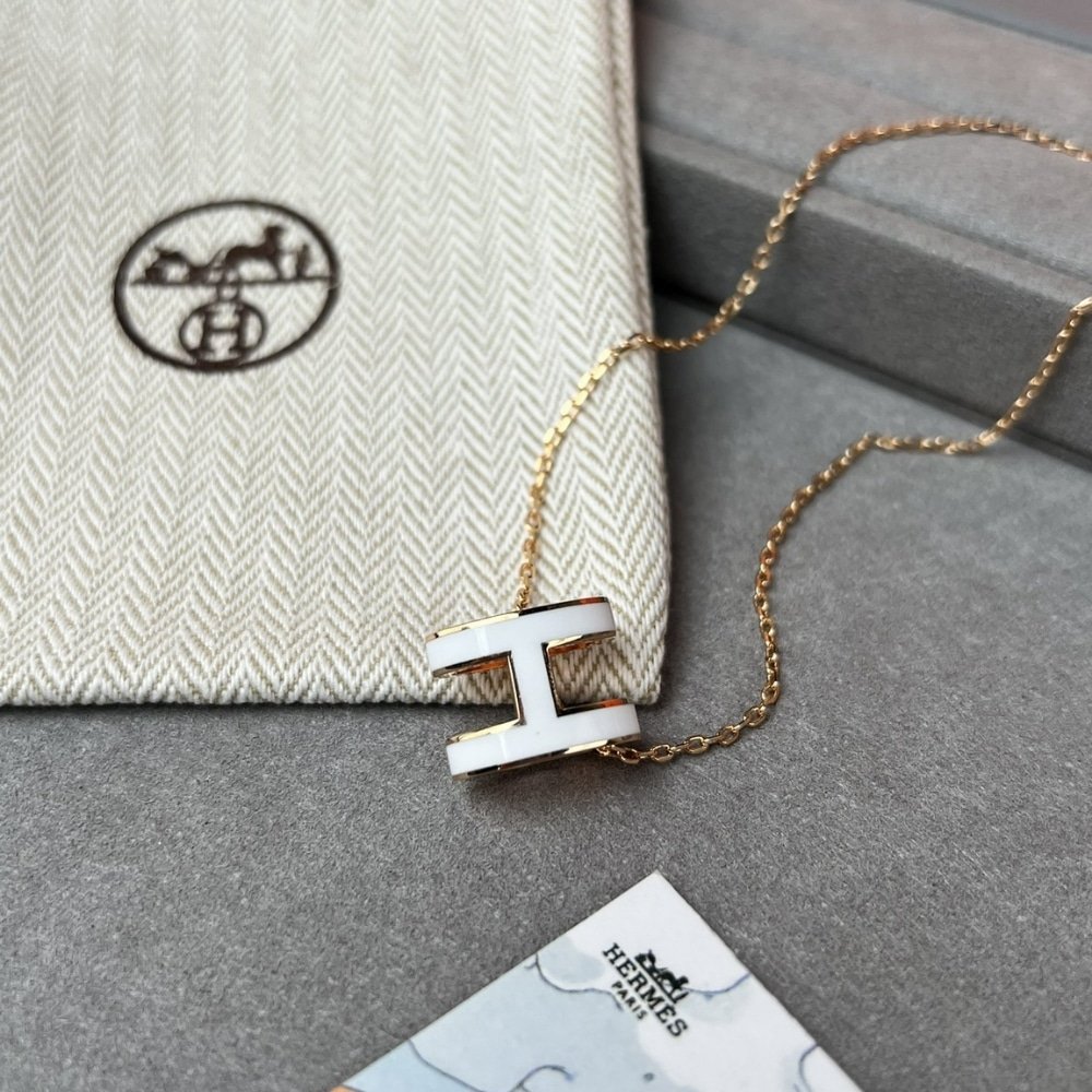 H**me5 Mini Pop H Pendant Necklace White And Gold