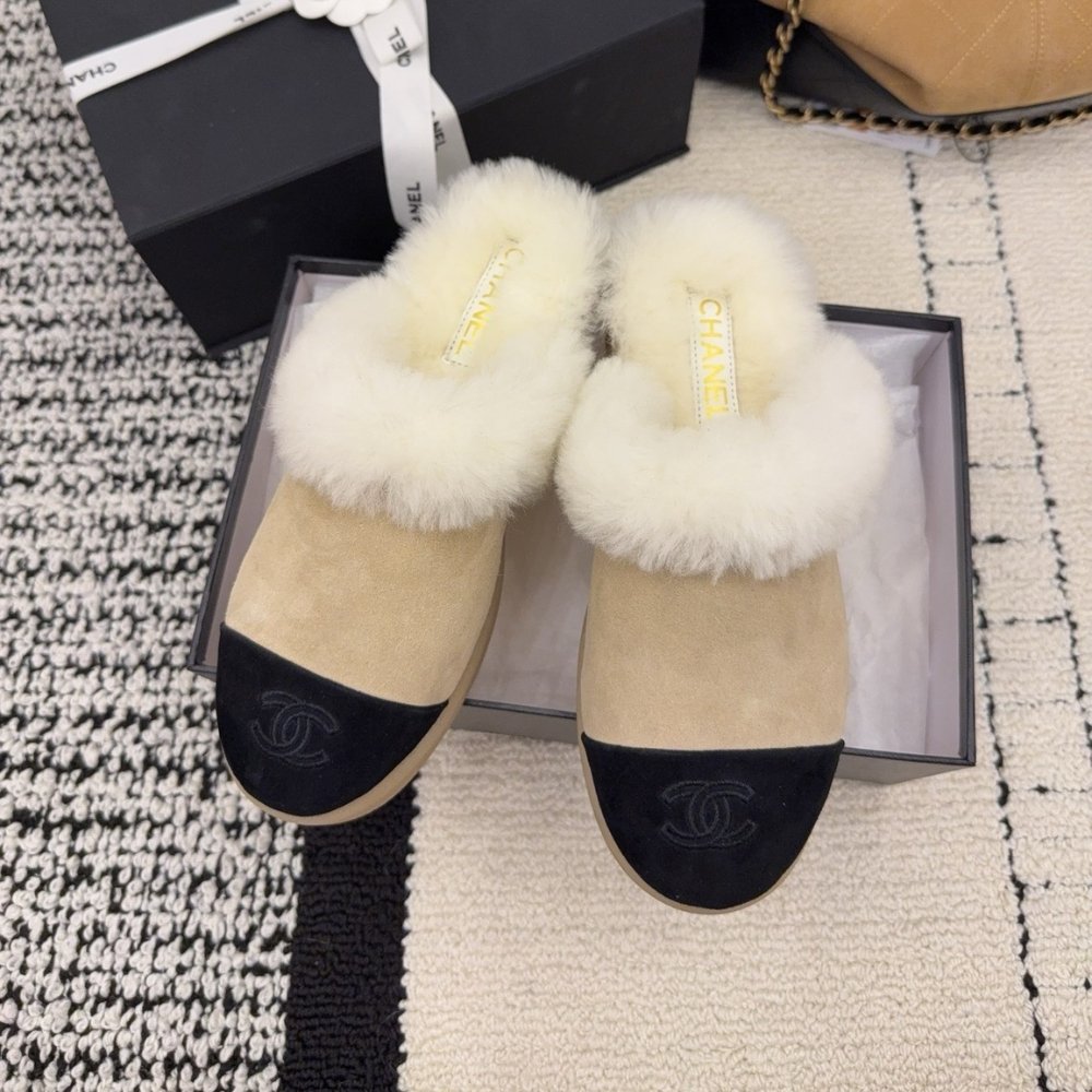 Ch**el Suede Mules Beige G45939 B17918 Nzo91