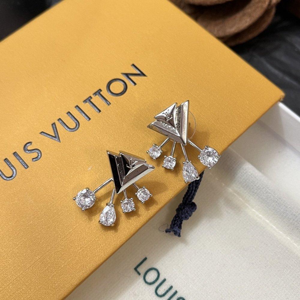 L0vis Vvtt0n V For Vvtt0n Earrings M02296