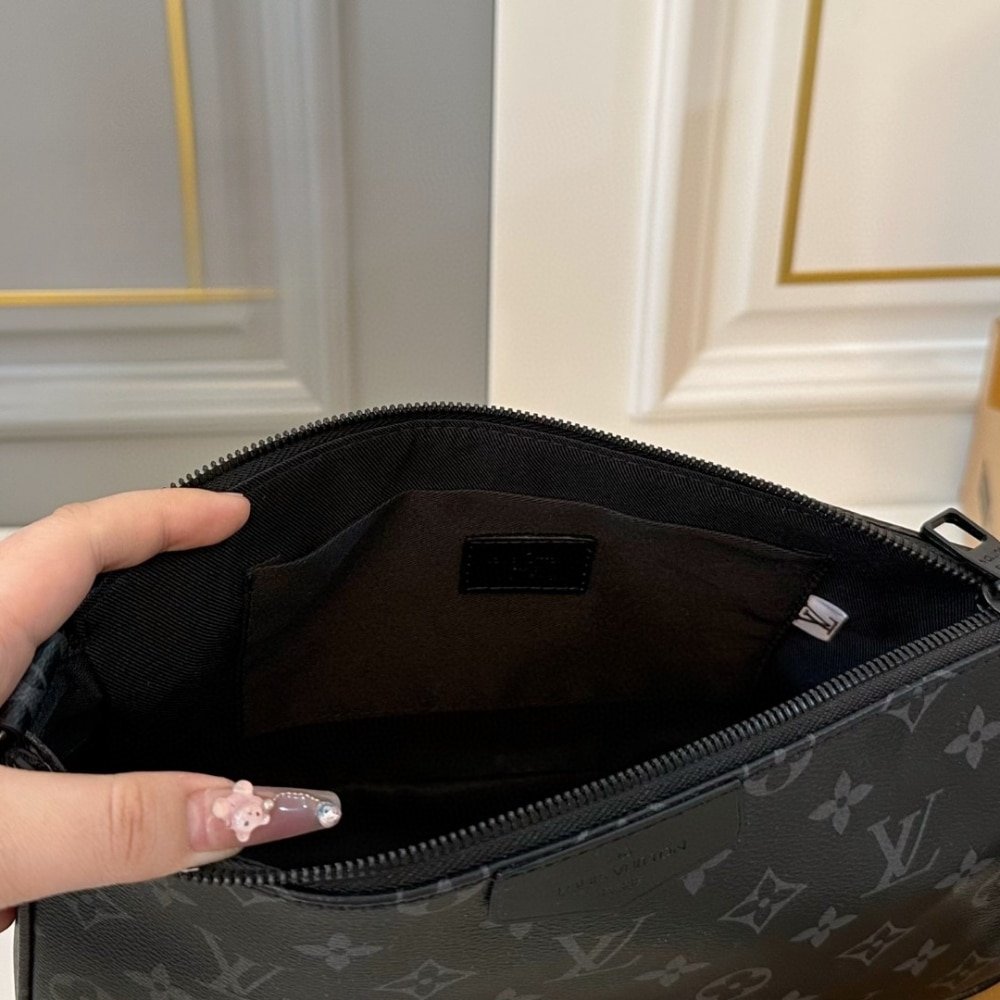 L0vis Vvtt0n Pochette Accessoire Xl Black 27Cm M11741
