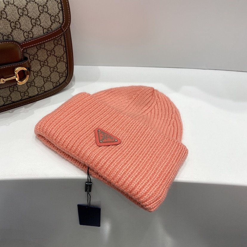 Pra*a Wool And Cashmere Beanie Sliver Pink
