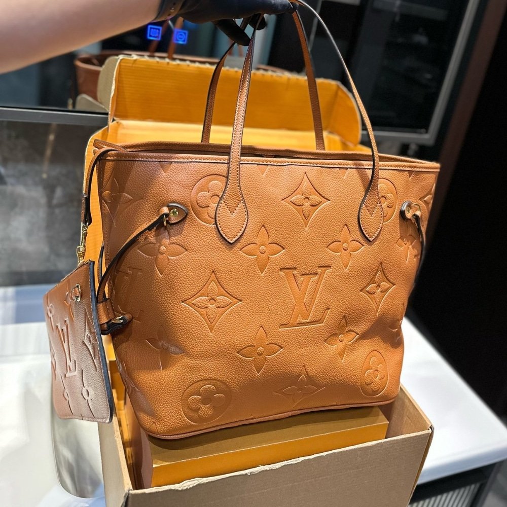 L0vis Vvtt0n Neverfull MM Monogram Empreinte Bag Cowhide Color 32Cm