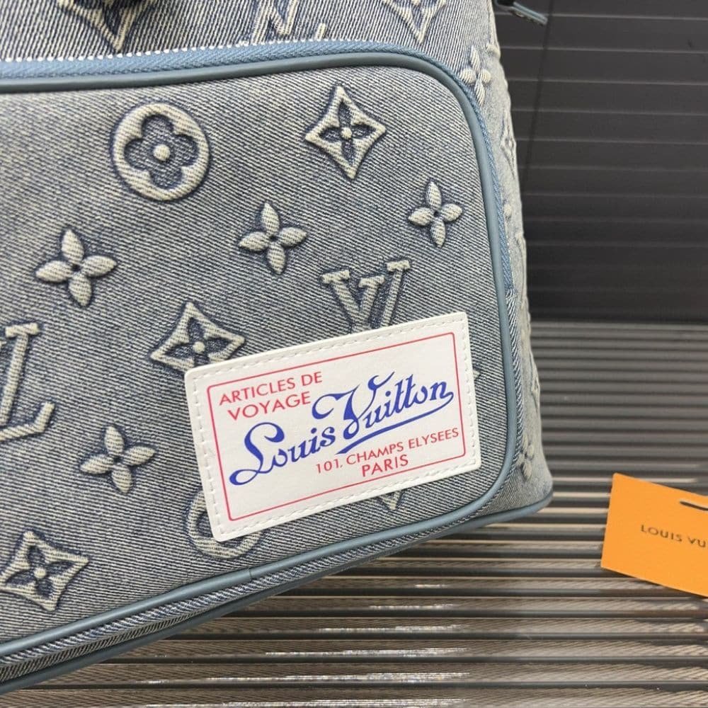 L0vis Vvtt0n Montsouris Rucksack Monogram Wash Blue 32Cm
