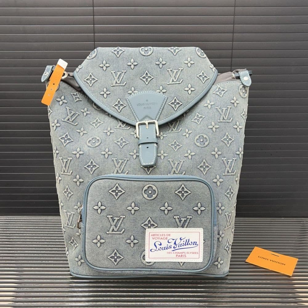 L0vis Vvtt0n Montsouris Rucksack Monogram Wash Blue 32Cm