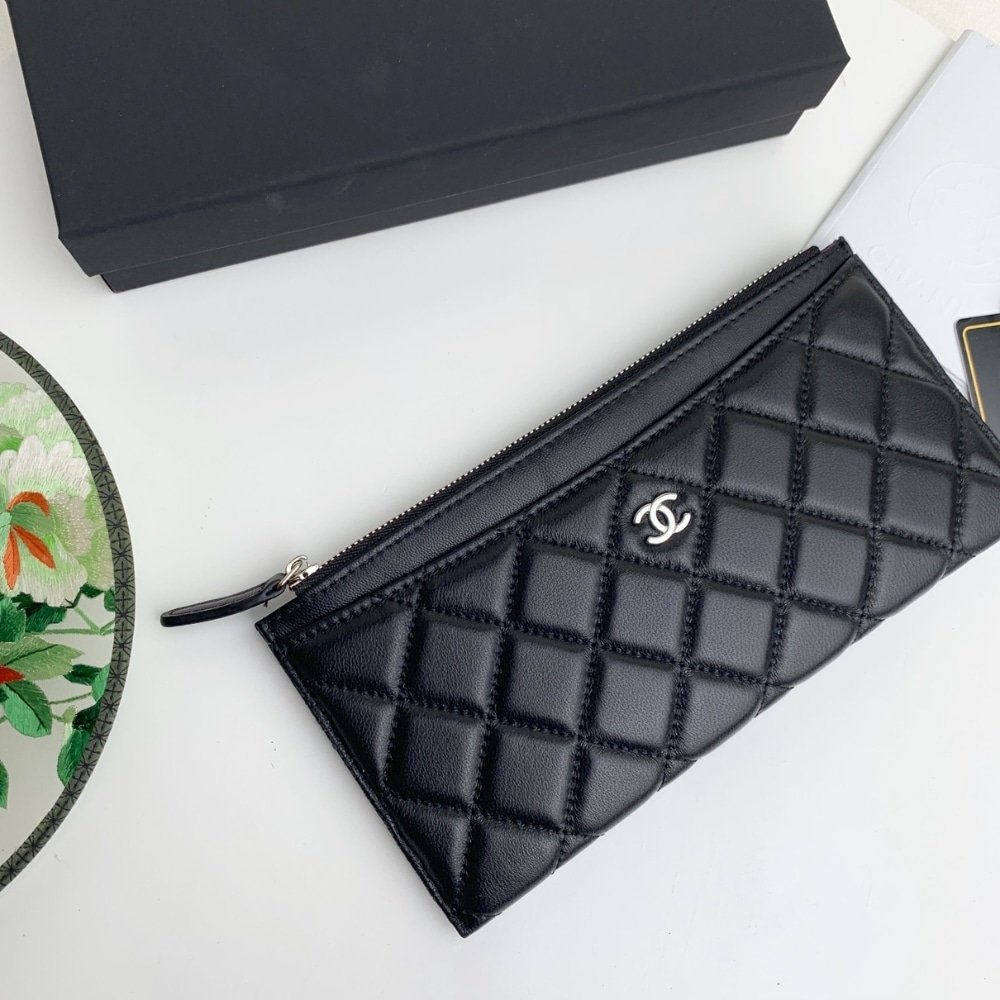 Ch**el Classic Zip Pouch Wallet Black 22Cm