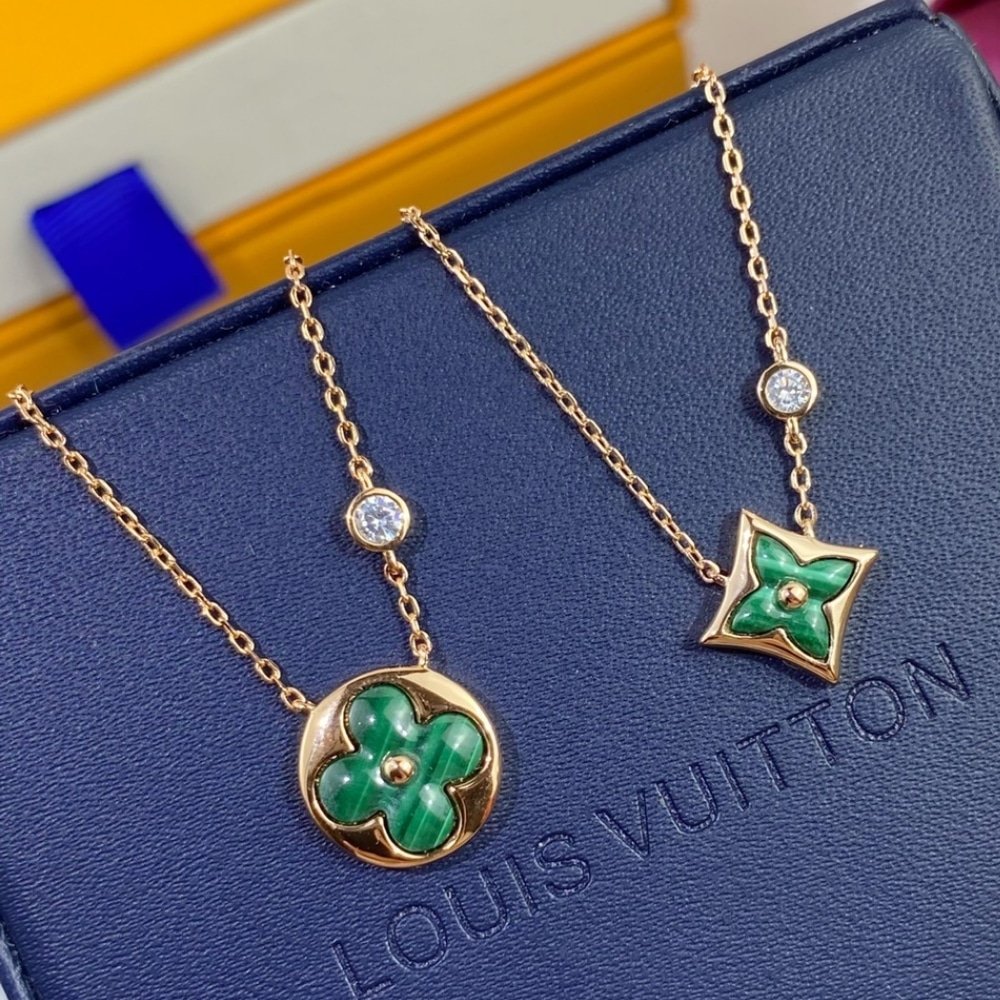 L0vis Vvtt0n Color Blossom Bb Star Necklace Green Q93894