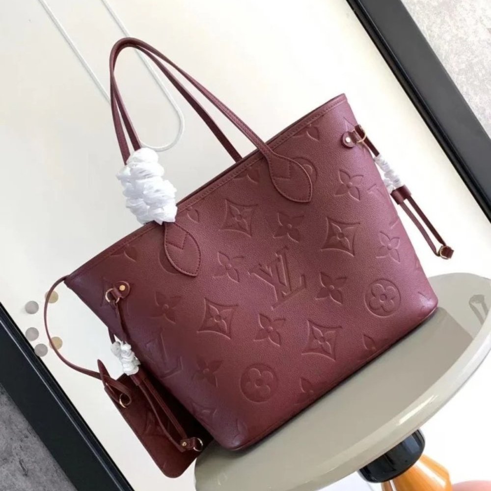 L0vis Vvtt0n Neverfull Mm Monogram Empreint Wine Red 31Cm M25855