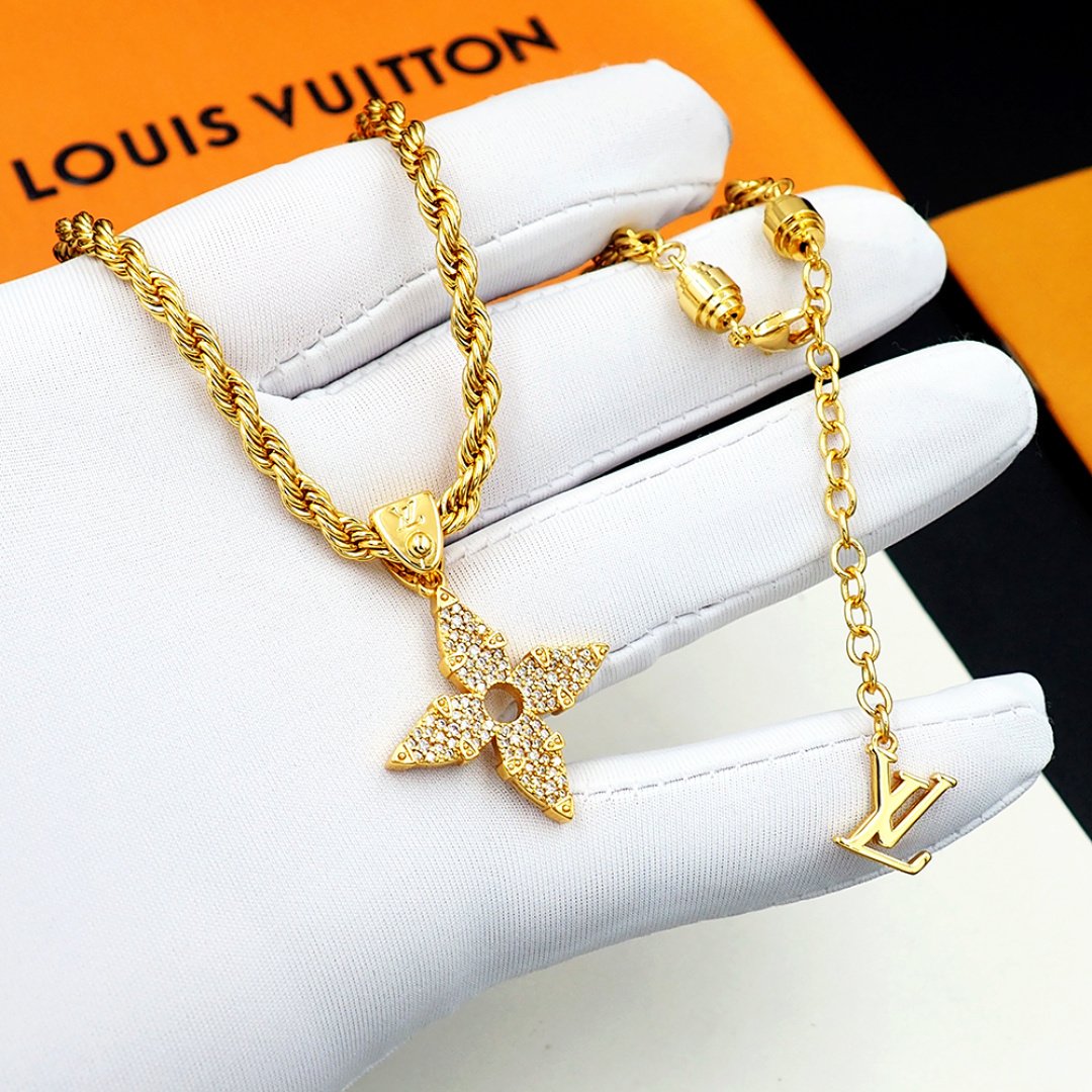 L0vis Vvtt0n Lv Rope Pendant Necklace Gold M01751