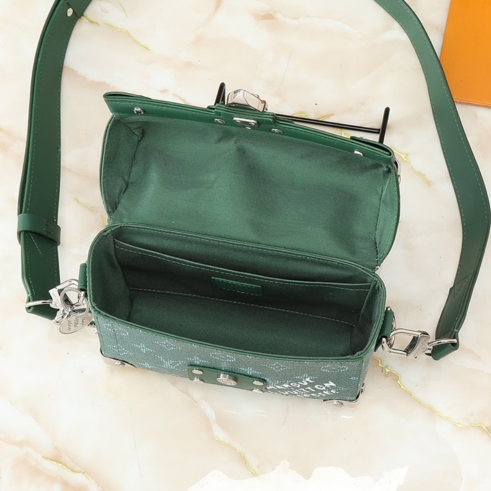L0vis Vvtt0n Soul Trunk Bag Green 19Cm M12686