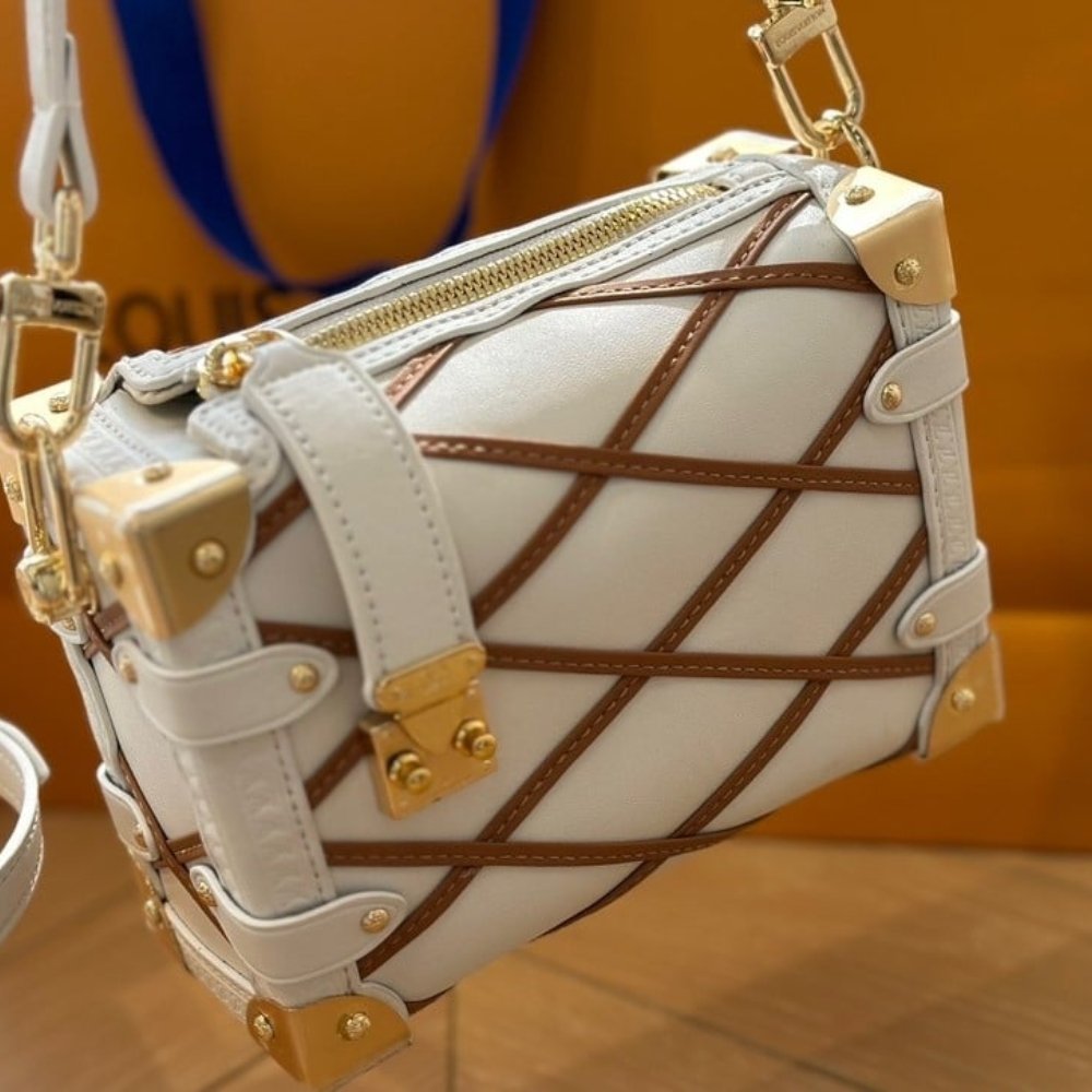 L0vis Vvtt0n Side Trunk PM Crème Beige 19Cm M25216