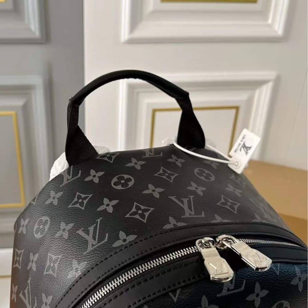 L0vis Vvtt0n Discovery PM Backpack Monogram Eclipse Canvas Black 38Cm M22558
