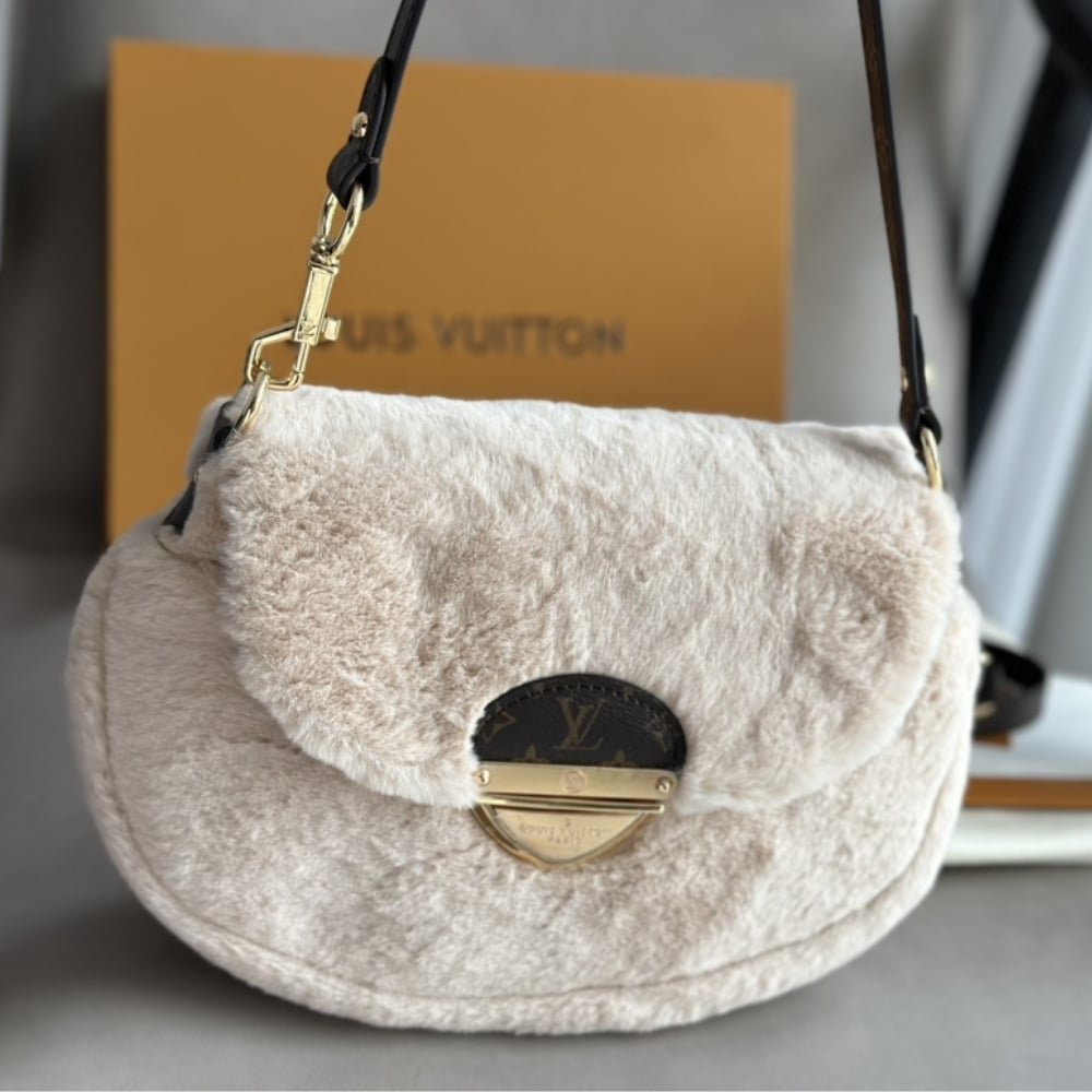 L0vis Vvtt0n Bag Ski Cozygram Sunset Bag Cream 27Cm M12097
