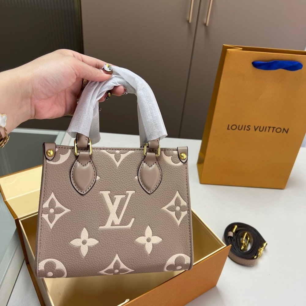 L0vis Vvtt0n Onthego BB Bicolor Monogram Empreinte Dove Gray And Cream 18Cm M47054