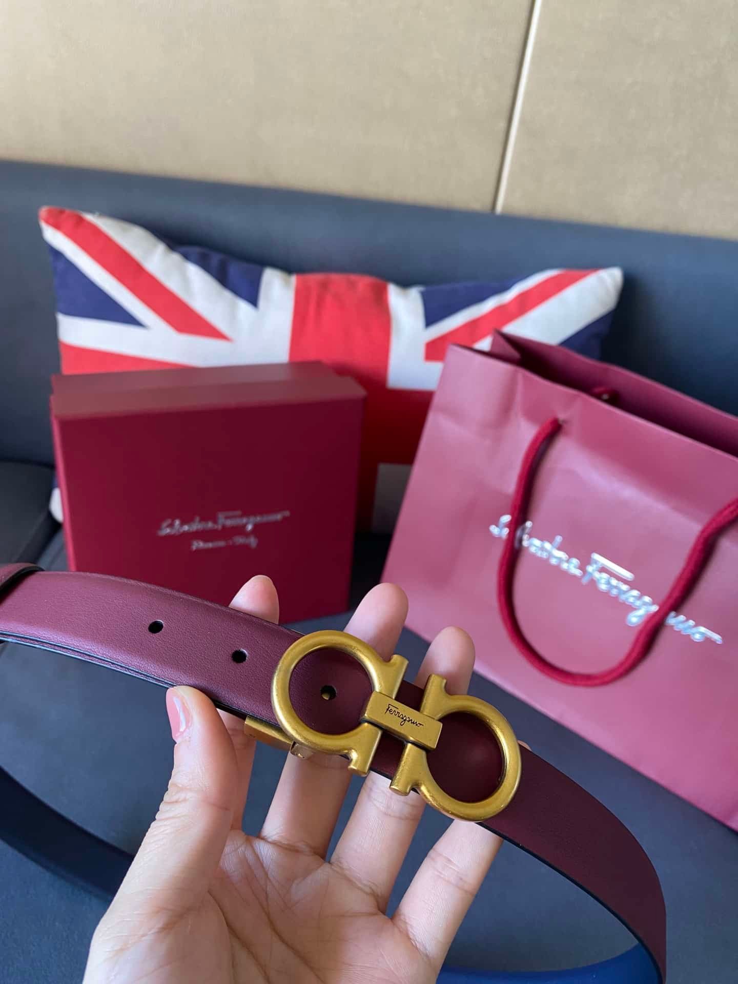 Salvatore Ferragamo Gancini Plum Red Leather Belt With Gold Metal Buckle 2.5Cm