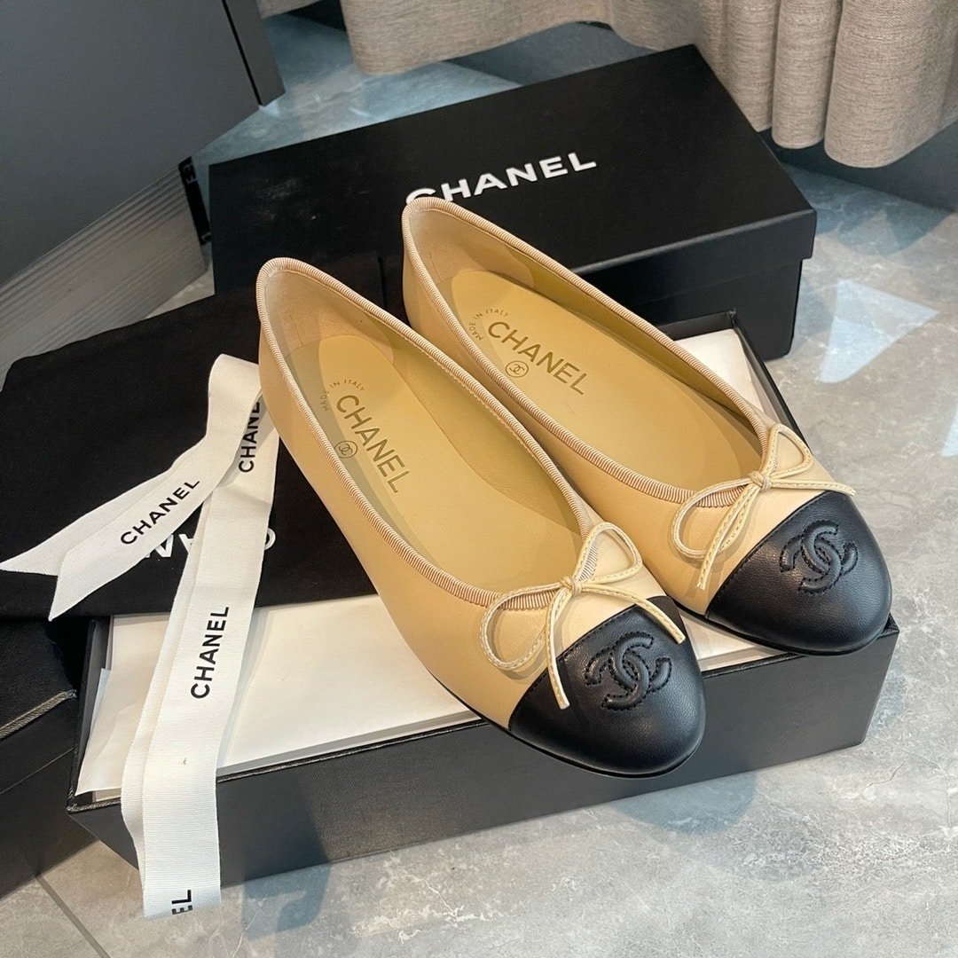Ch**el Ballerina Beige And Black G02819 X01000 C0204