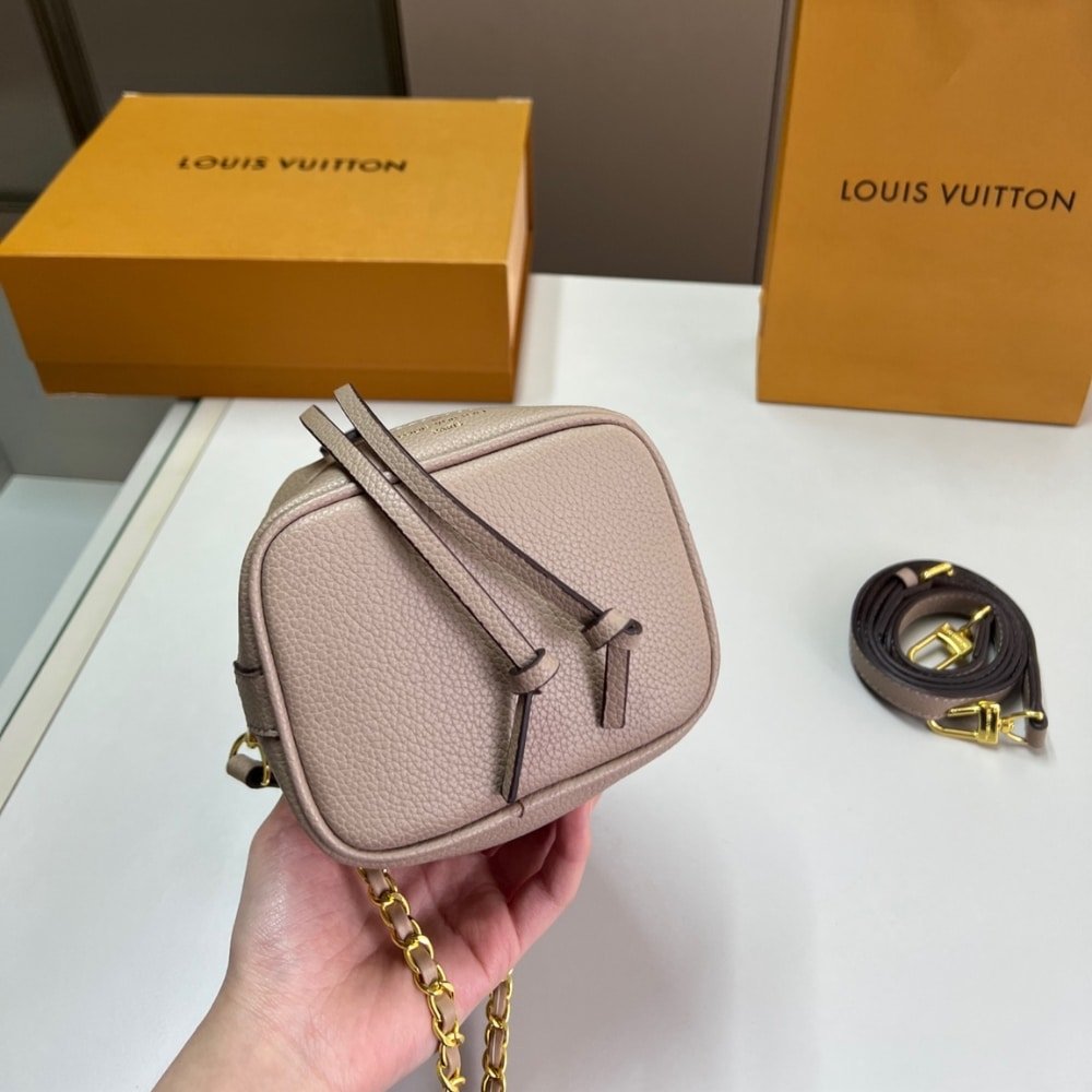 L0vis Vvtt0n Nano Noé Bag Monogram Beige 16Cm M46291
