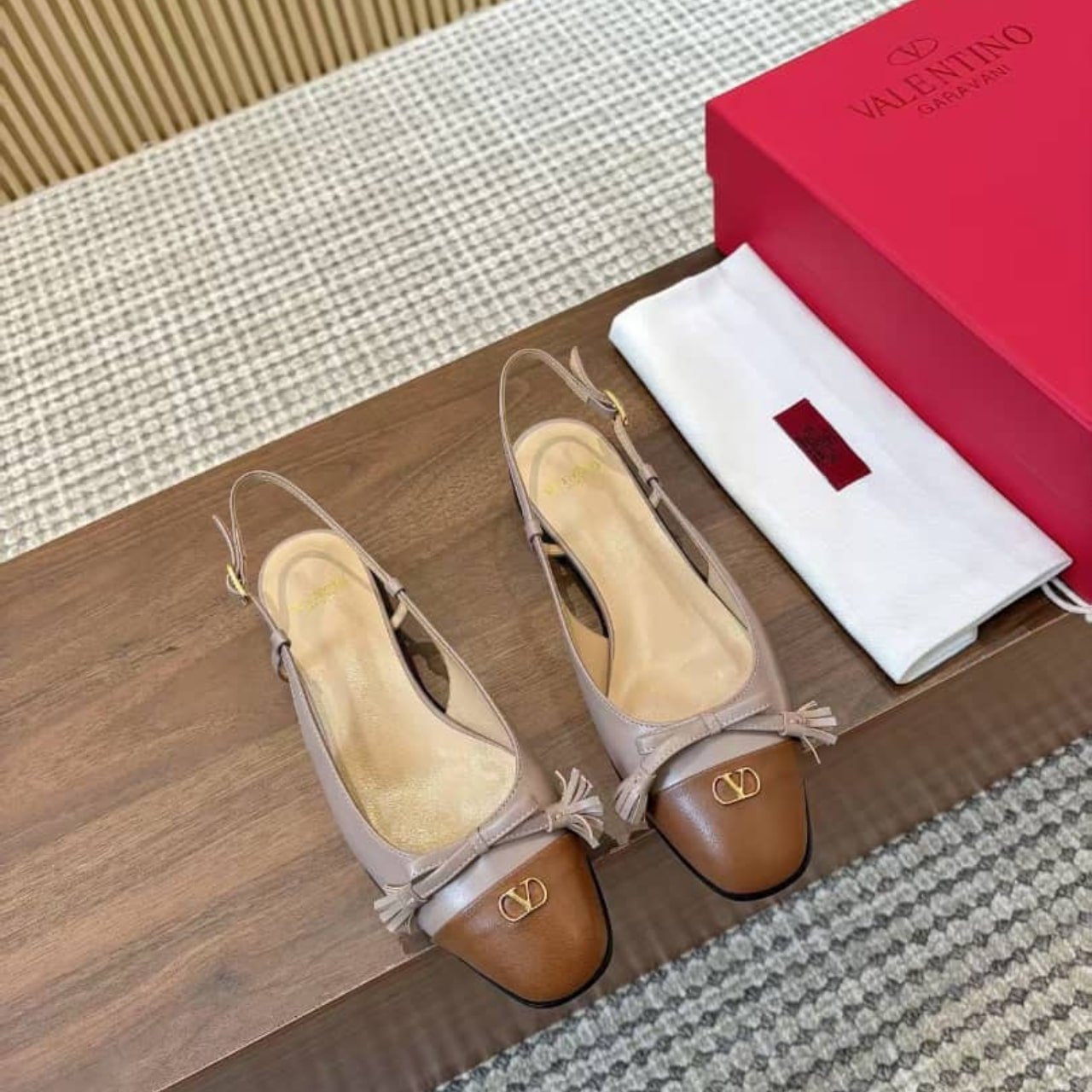 Va1e*ntin0 Garavani Valet Du Roi Slingback Ballerina Rose And Brown