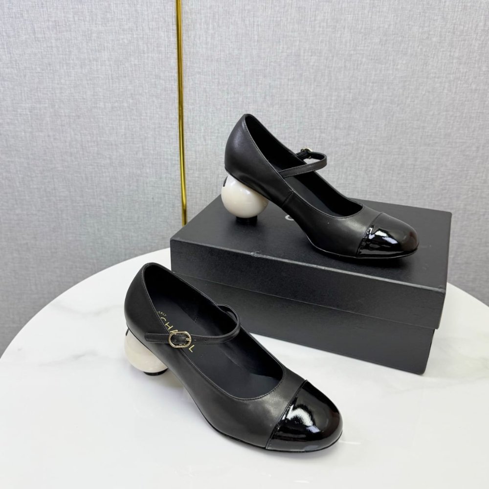 Ch**el Mary Janes Patent And Imitation Pearls Black G46775 B22202 94305
