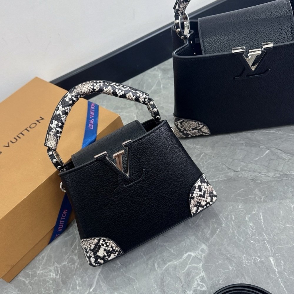 L0vis Vvtt0n Capucines Python Handbag 27Cm