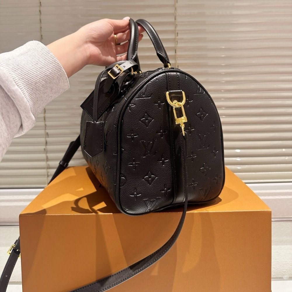 L0vis Vvtt0n Speedy Soft Bag Monogram Black 30Cm