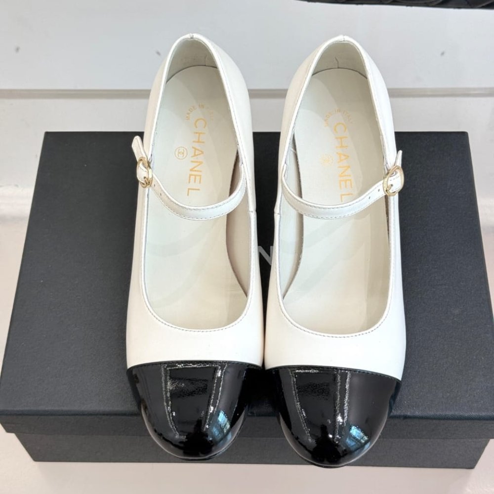 Ch**el Mary Janes Patent And Imitation Pearls White Black G46775 B22202 U4186