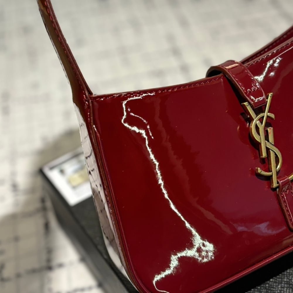 Sa1nt Lau*nt Le 5 A 7 Patent Hobo Bag In Shiny Leather Wine Red 25Cm